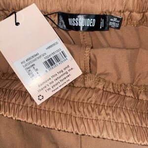 💌New Sold Out & Discontinued Missguided Satin Dress Shorts In Camel Brown 💌